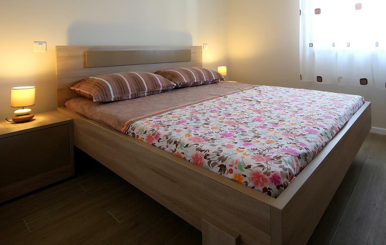 Apartment Porpo Малинска Екстериор снимка