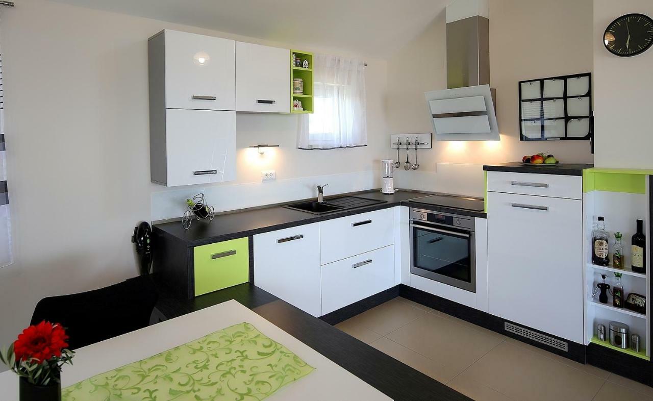 Apartment Porpo Малинска Екстериор снимка